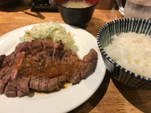 仔牛で食べたステーキ 仔牛だったかは不明