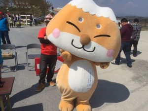 天栄村のゆるキャラ ふたまたぎつね